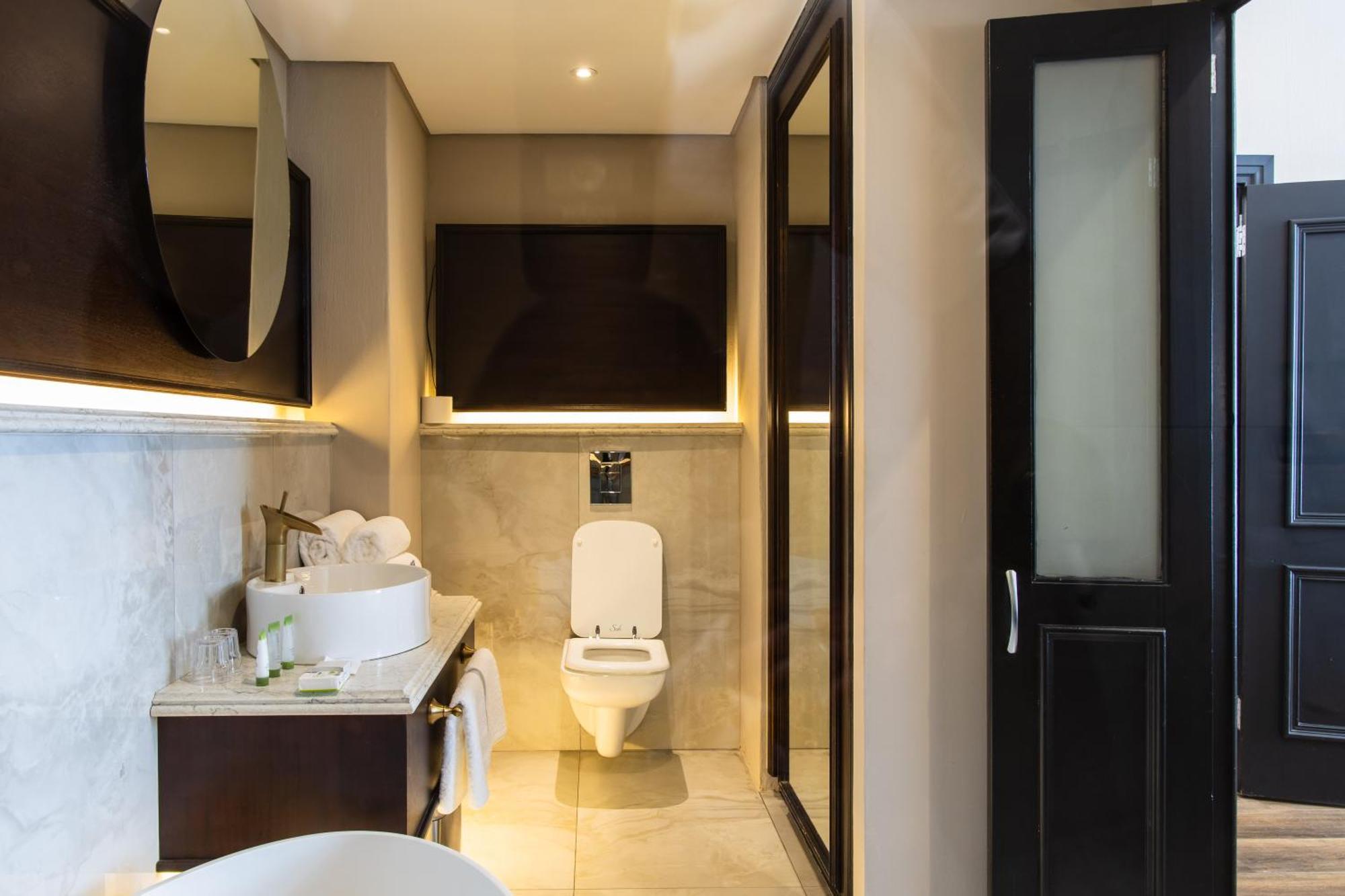 Premier Hotel